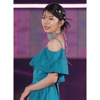 元日向坂46・高本彩花が地元で1日警察署長に！母校も訪問で「胸を張れた日でした」 画像
