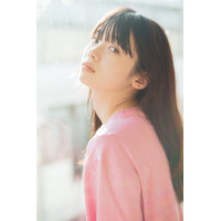 南琴奈、白肌＆端正な顔立ち際立つ最新グラビア披露！ 画像