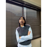 のん、衝撃の“ひげメイク”オフショにファン「破壊力がスゴイ」「志村けんさんに見せてあげたい」 画像