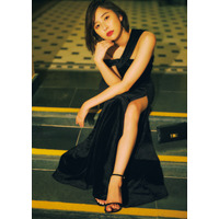 ももクロ・玉井詩織、初写真集2冊のデジタル限定版が発売決定！大人の魅力あふれる新カット公開 画像