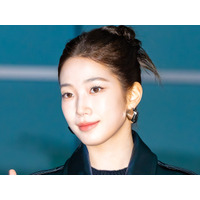 LE SSERAFIM・カズハ、“大人のお姉さん感”漂う自然体ショット公開「センスの塊」「美しすぎる」 画像