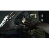 「動作が快適で、就寝前の恐怖体験にうってつけだ」海外レビューハイスコア『バイオハザード7 レジデント イービル ゴールドエディション』 画像