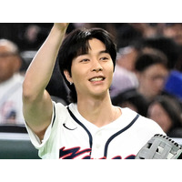 NCT・ジャニー、WBCの始球式に登場！東京ドームを沸かせた力強い投球、練習の様子も【独自写真】 画像