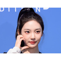aespa・ニンニン、ピタッとウェアで“美ボディ”披露！爽やか笑顔でイベントに出席 画像