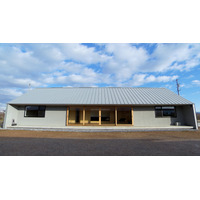 天井高5メートルの巨大空間！人気プロダクトデザイナーが建てた“余白”のある家『住人十色』 画像