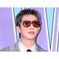 「せめて歌は頑張る」BTS・RM、自ら怪我の状態を公開…復帰公演を前に悔しさあらわに 画像