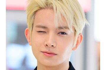 ENHYPEN脱退後、初の公の場に　ヒスン改め「EVAN」がカラコンブランドのフォトイベントに登場 画像