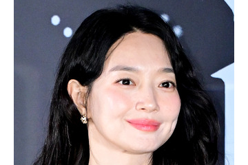 「瞳の位置も変えた」恋人の余命宣告を乗り越えて結婚の女優シン・ミナ、新作で視覚障害者を演じる 画像