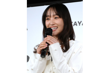 元櫻坂46・菅井友香、上品な着物姿が「美しすぎる…」和の佇まいでファンを魅了 画像