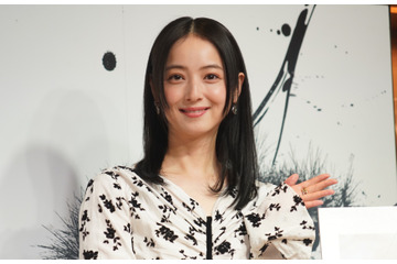 佐々木希が初フォトエッセイをリリース！芸能生活20周年は「本当に奇跡」 画像