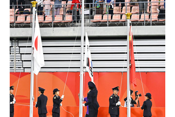 金メダルの韓国“のみ”国旗掲揚されず…男子サッカー表彰式トラブル　「国旗一枚すらまともに掲げてくれず不満」と韓国主将も苦言【アジア大会】 画像