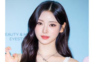 「ヤバイ」「開きすぎ！」日本人K-POPアイドル、“大胆バックレス”衣装に視線釘付け 画像