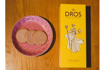 【東京駅絶品スイーツ】わざわざ並んででも買いたい？行列必至のチーズ味「サンドクッキー」を甘党筆者が実食レポ 画像