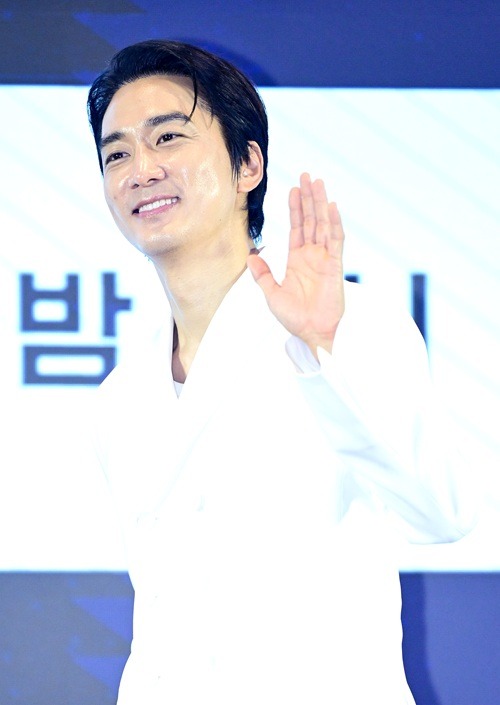 ソン・スンホン