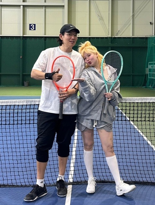 チャン・ソンギュ、ヒョナ