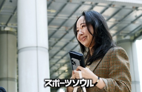 ミン・ヒジン氏