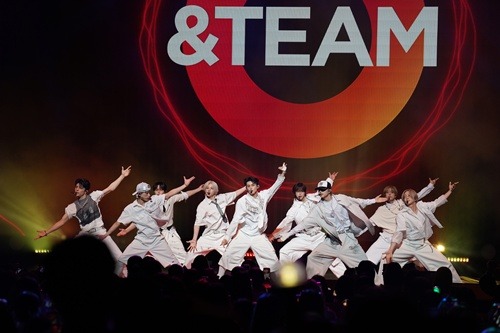 &TEAM
