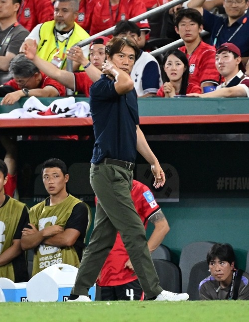 ホン・ミョンボ前監督