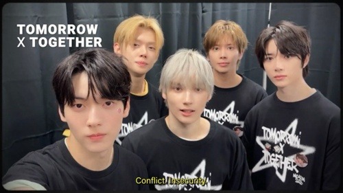 TOMORROW X TOGETHER