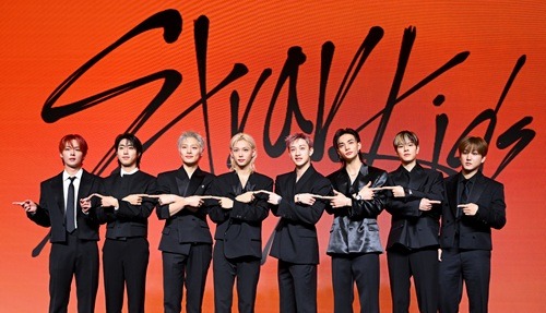 Stray Kids