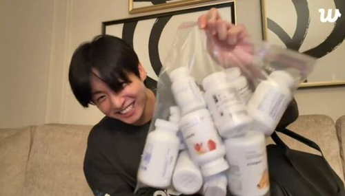JUNG KOOK