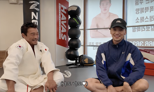 秋山成勲とピョン・ヨハン