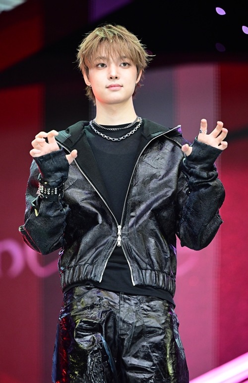 EJ