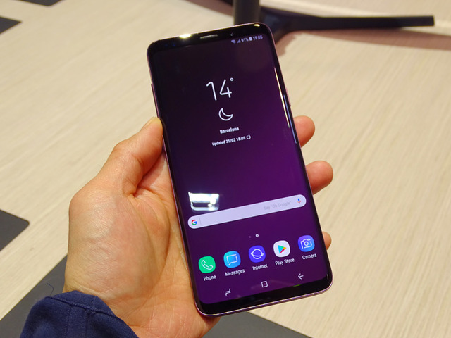 約6.2インチの「Galaxy S9+」