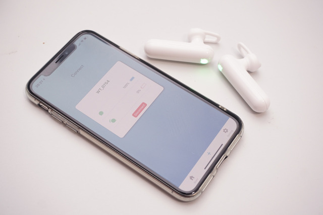 iOS版WT2アプリを投入。アプリからスマホーイヤホン間のペアリング設定を完了させる