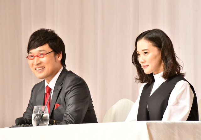 山里亮太&蒼井優結婚報告記者会見