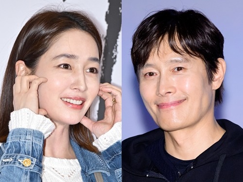 イ・ミンジョン(左)、イ・ビョンホン