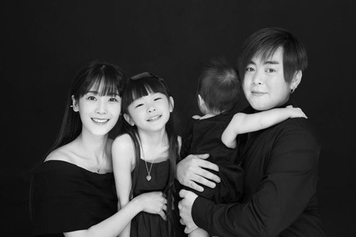 左からソユル、ヒユルちゃん、息子、ムン・ヒジュン