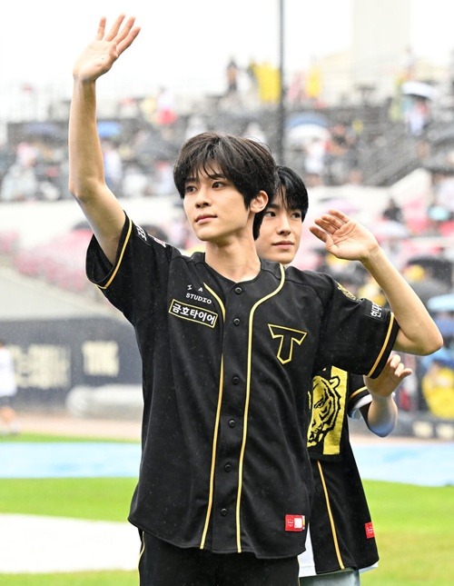 シオン