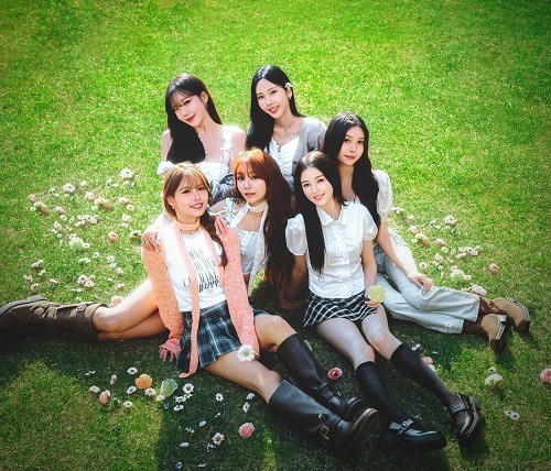 MOMOLAND