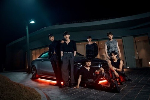 MONSTA X
