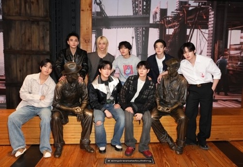 Stray Kids