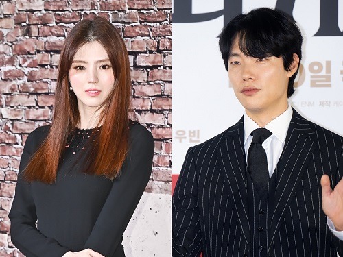 ハン・ソヒ（左）とリュ・ジュンヨル