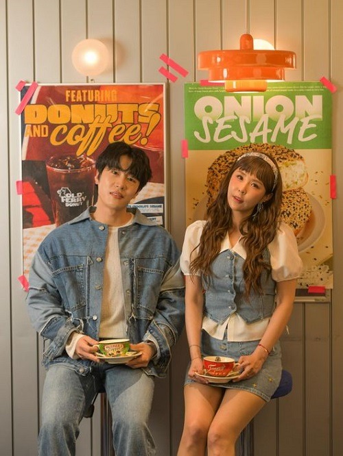 ​​​​​ムンウォン（左）とシンジ