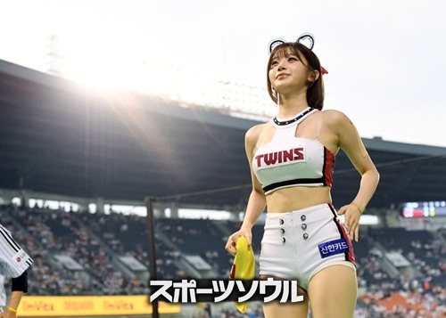 イ・ジュウン