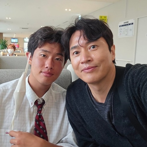 キム・ジョンミン、谷大地