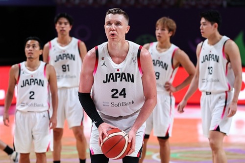 ジョシュ・ホーキンソン