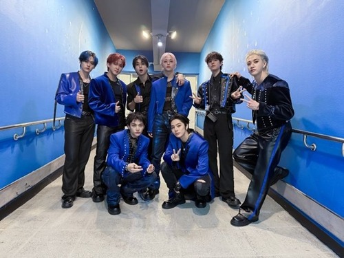 Stray Kids