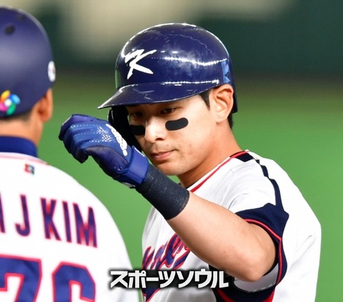 イ・ジョンフ