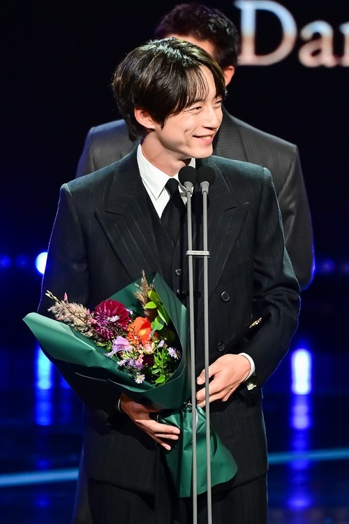 坂口健太郎