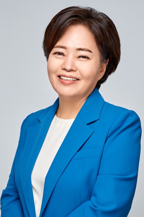チョン・チュンセン議員