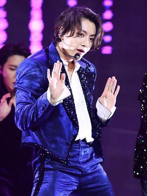 JUNG KOOK