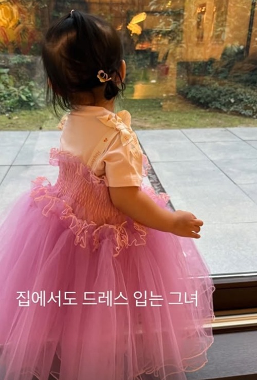 イ・ミンジョンの娘