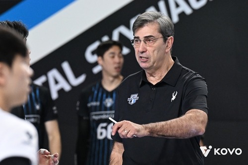 フィリップ・ブラン監督