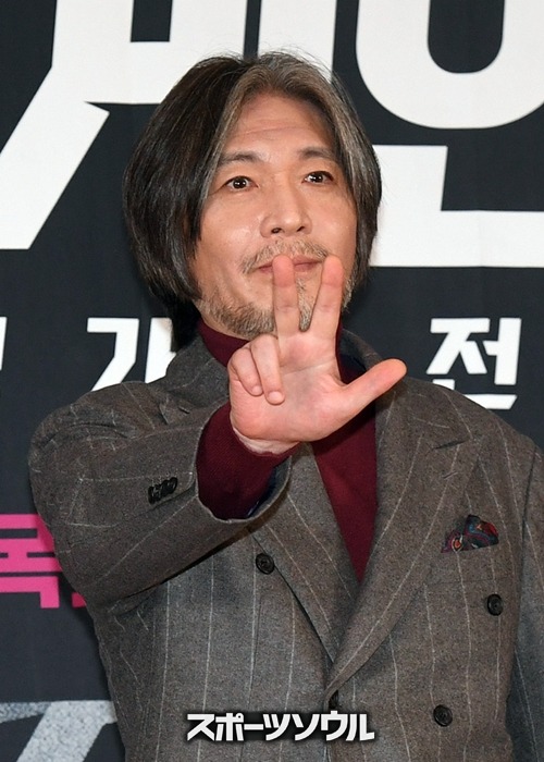 イム・ジェボム