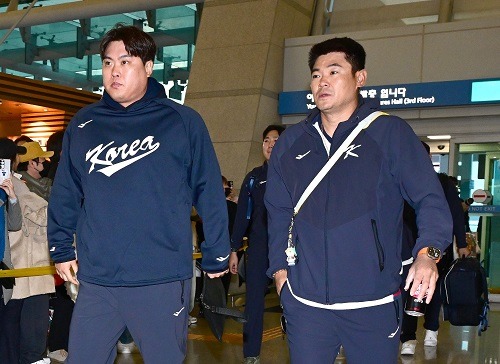 リュ・ヒョンジン（左）とノ・ギョンウン